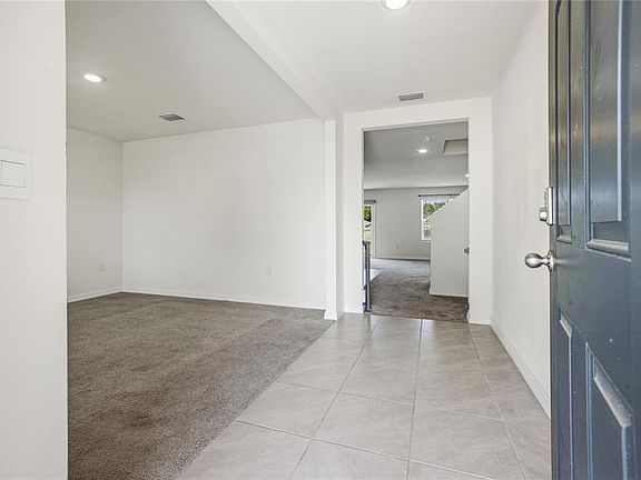 3rd image of 16372 NW 190th St