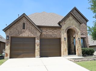 15421 Pioneer Bluff Trl, Roanoke, TX 76262