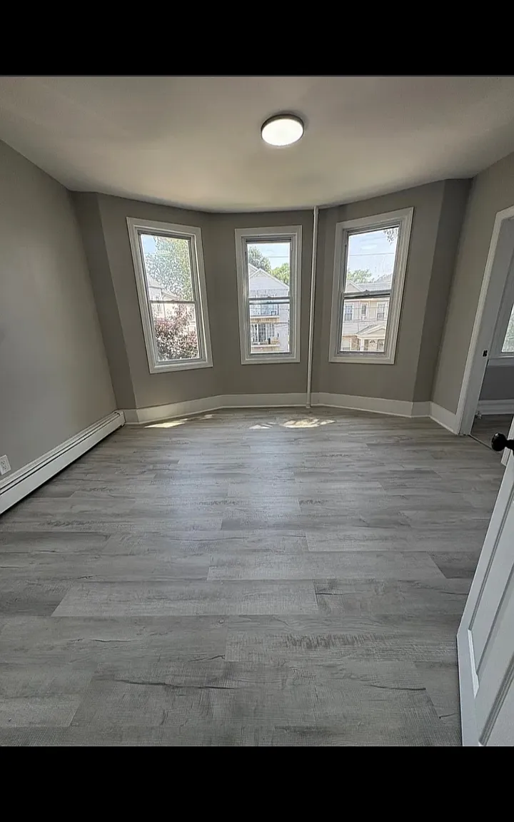 3 bed, $1,950 — Photo 4