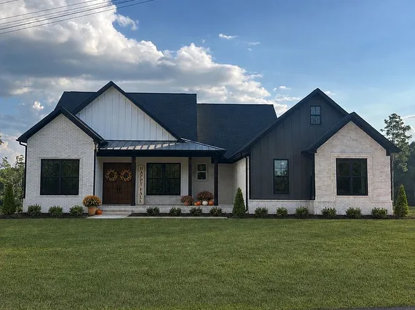 5105 Dale Rd, Benton, AR 72015
