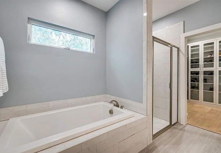 205 E 3rd St — Photo 15