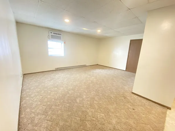 904 N Main St, Bellefontaine, OH