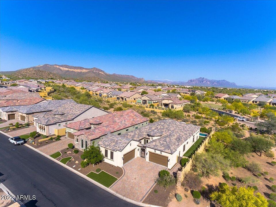 1st image of 2213 N Estates Cir