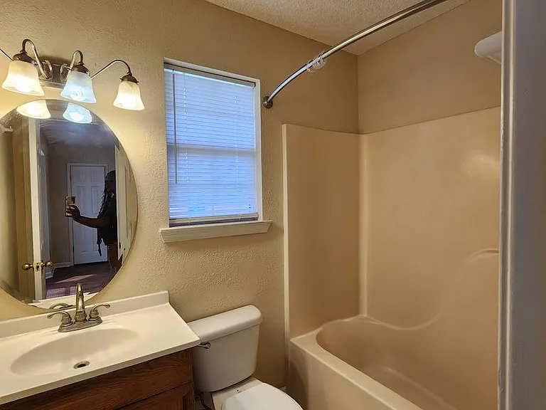 906 Rice Ct — Photo 21