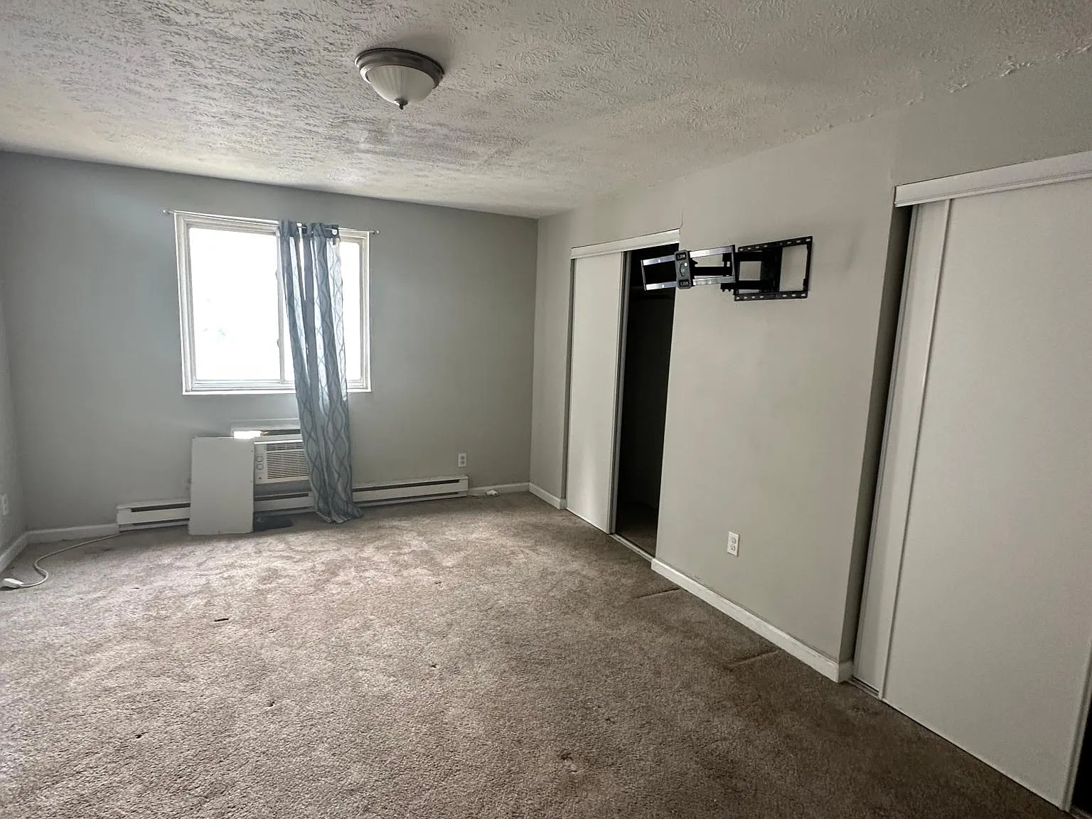 61 Warwick St — Photo 3