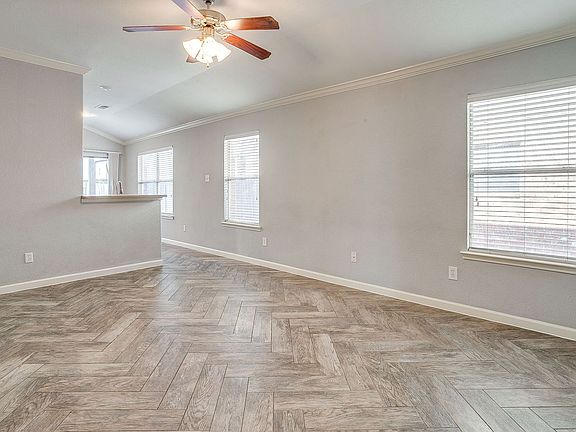 4th image of 5929 Kristen Dr