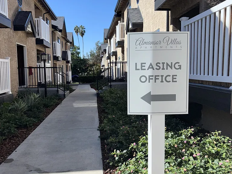 Almansor Villa Apartments — Photo 3