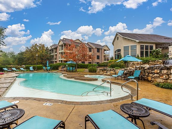 Resort Style Pool
