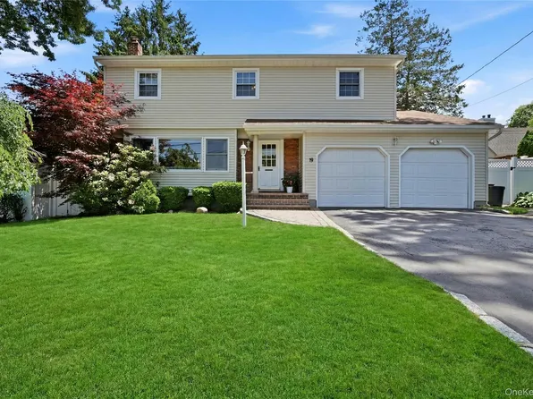 19 Stimson Place, Huntington, NY 11743