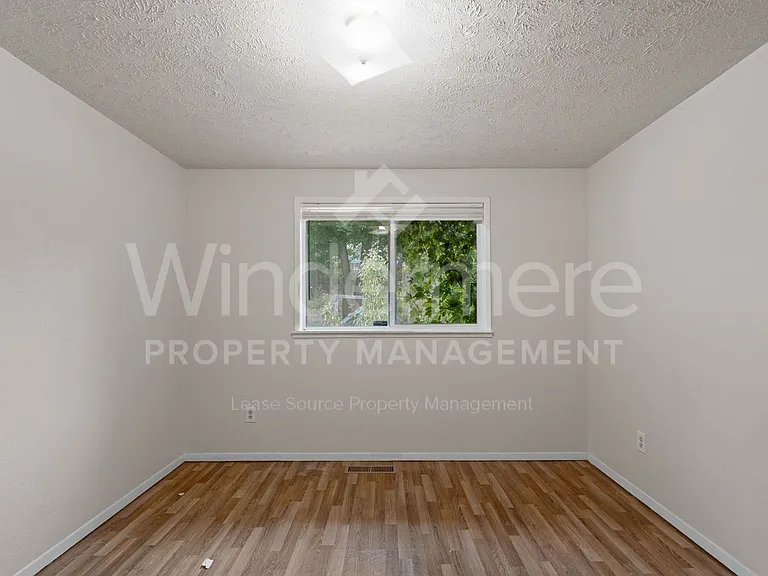 3828 E 7th Ave — Photo 15