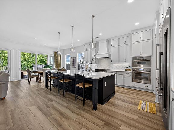2nd image of 534 Dreher Locks Rd