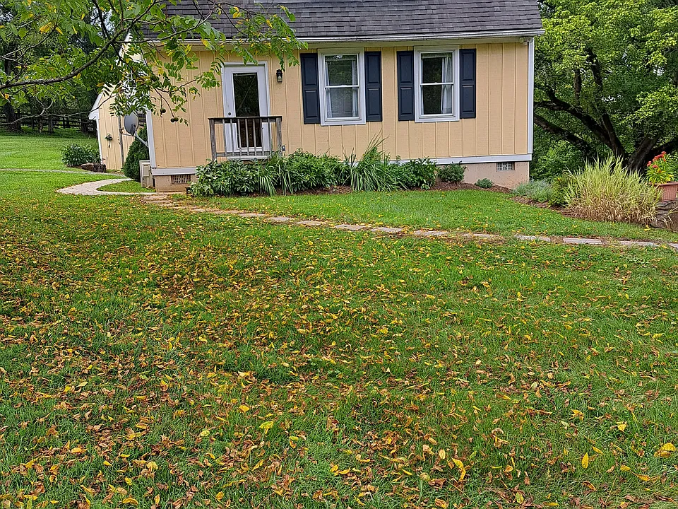 19475 Airmont Rd