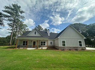 98 Flournoy Rd, Salem, AL 36874