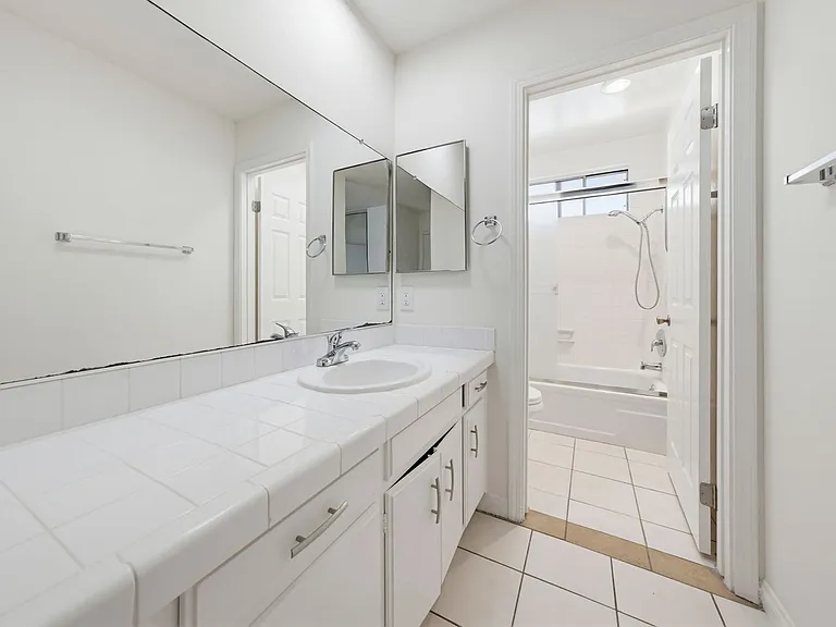 16192 Malaga Ln — Photo 5
