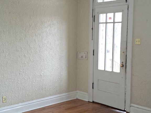 2nd image of 1417 Yale Ave