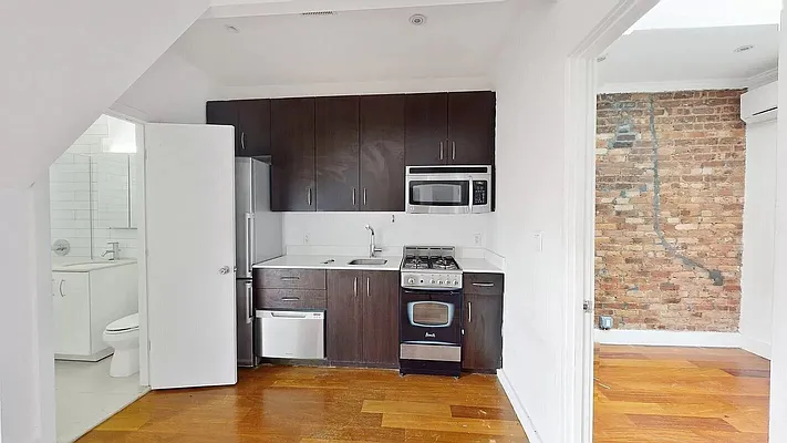 Rented by Living New York | media 26