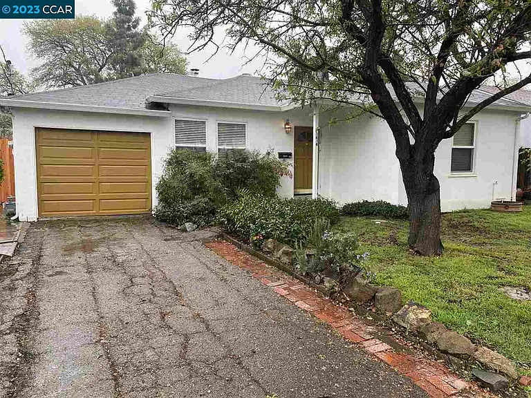 1414 San Carlos Ave — Photo 2