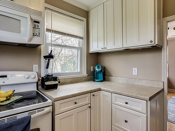 5th image of 3522 Saint James Rd