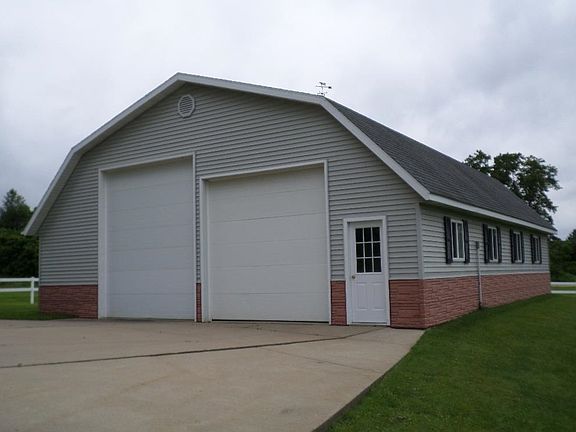 4th image of 25006 Irondale Ave