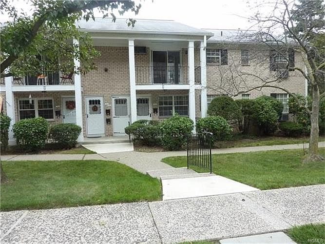 1st image of 324 Parkside Dr