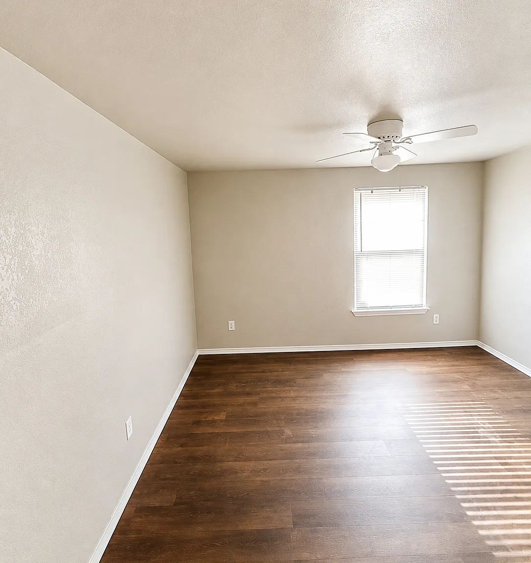221 Pettit St SW — Photo 4