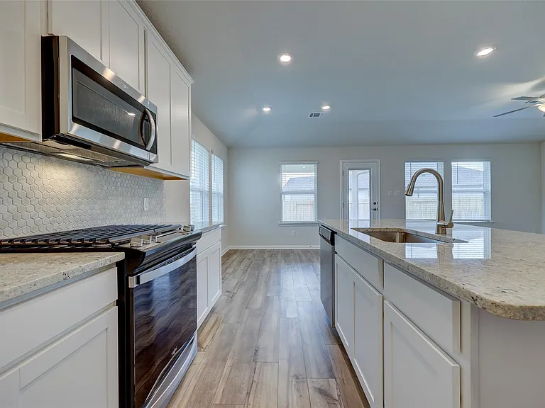 201 Fairmeadow Downs Dr — Photo 7