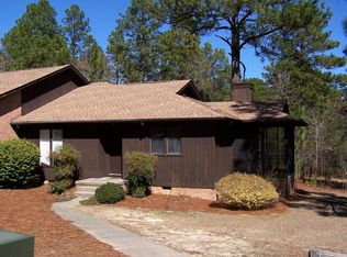 15 Garden Villa Dr, Pinehurst, NC 28374