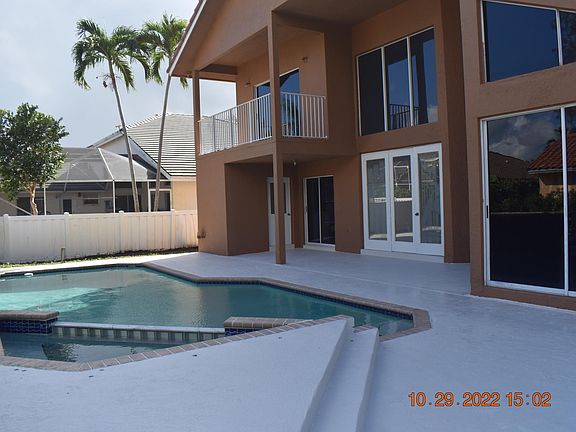 4th image of 4351 NW 63rd Ave