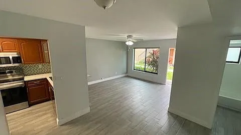2 bed, 2.0 bath, 760 sqft, $2,000 — Photo 4