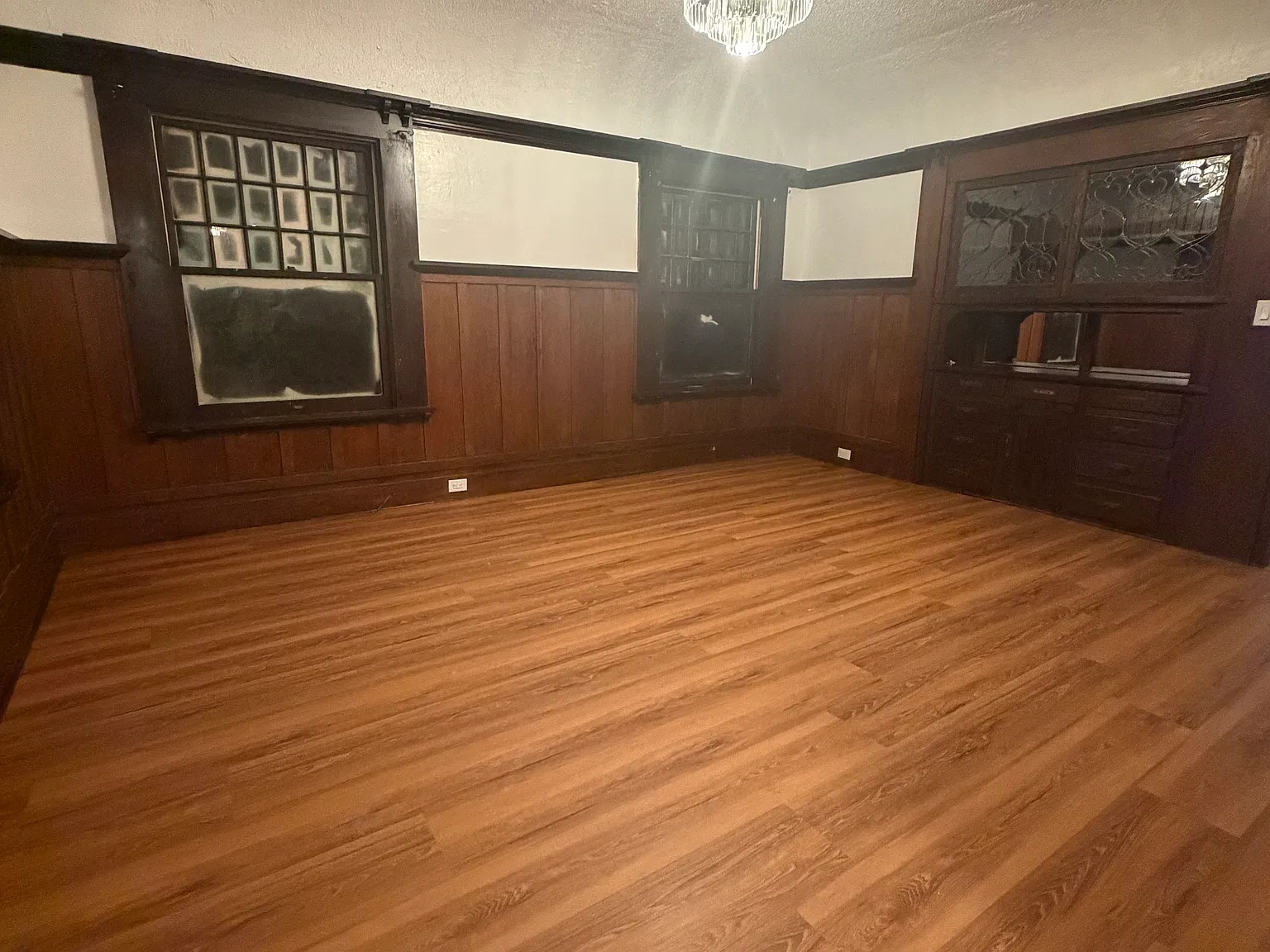4 bed, 2.5 bath, 2840 sqft, $5,500 — Photo 2