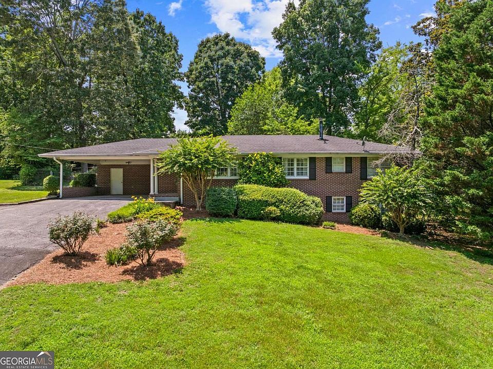 1st image of 204 Sherwood Dr