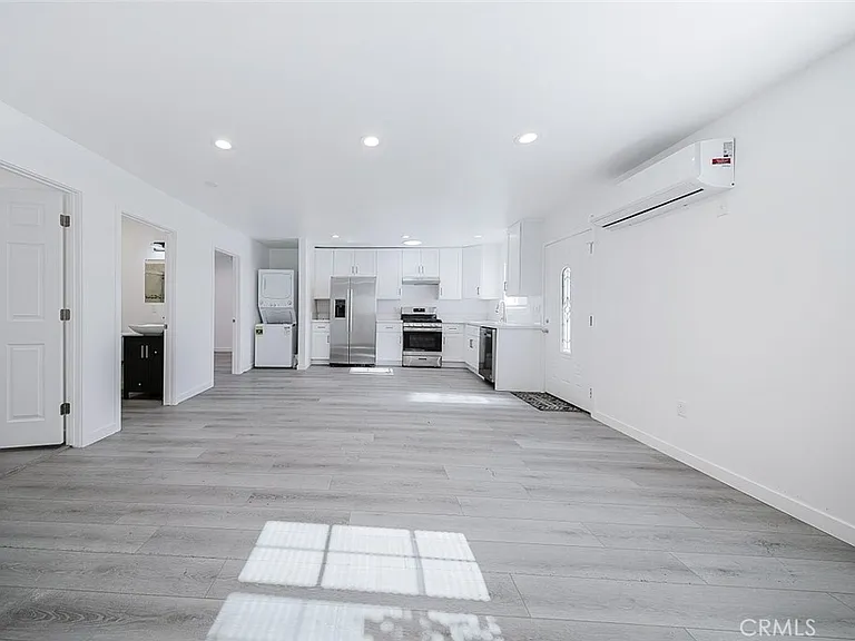 10503 Cantara St #10503 — Photo 16