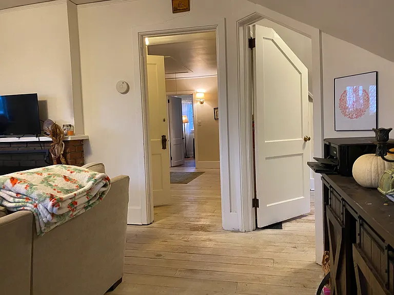 614 Wyckoff Rd #2 — Photo 6