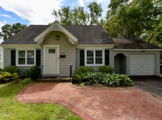 2032 Hoover Rd, Niskayuna, NY 12309