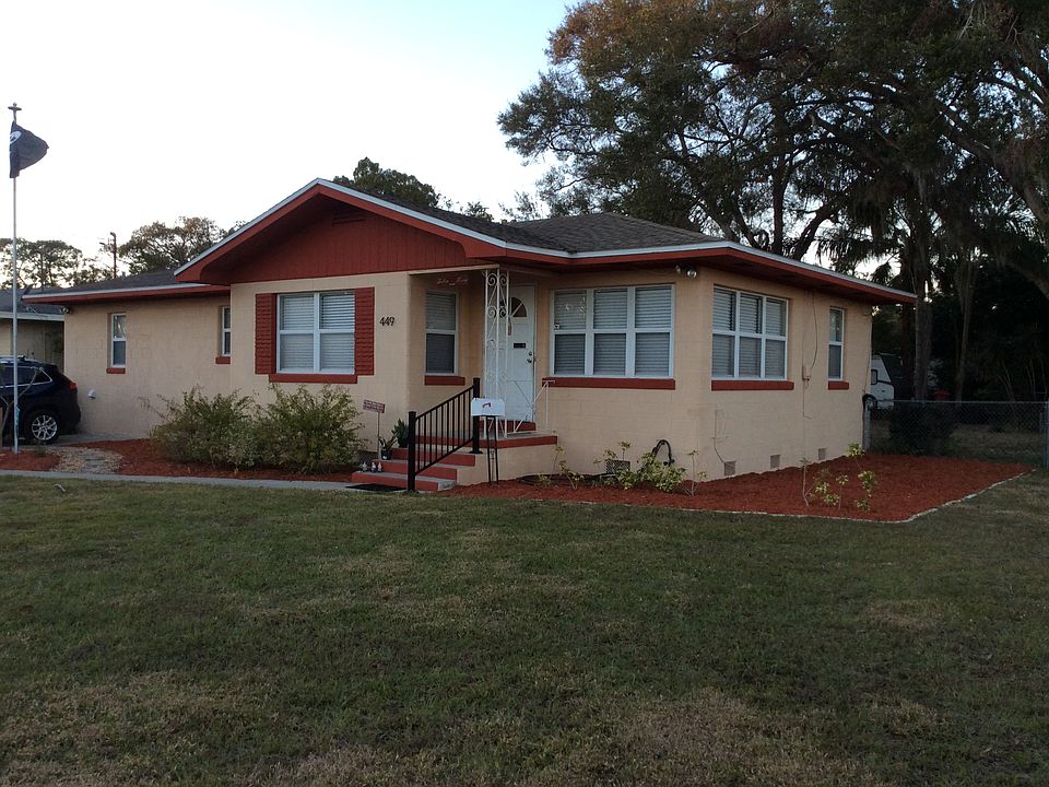 1st image of 449 Avenue G SE