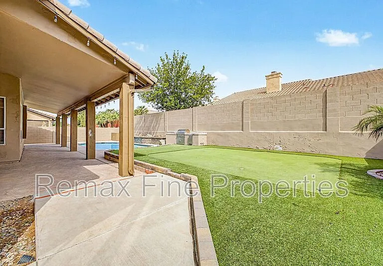9118 E Topeka Dr — Photo 34