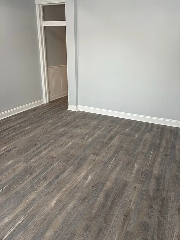 3 bed, $1,800 — Photo 3