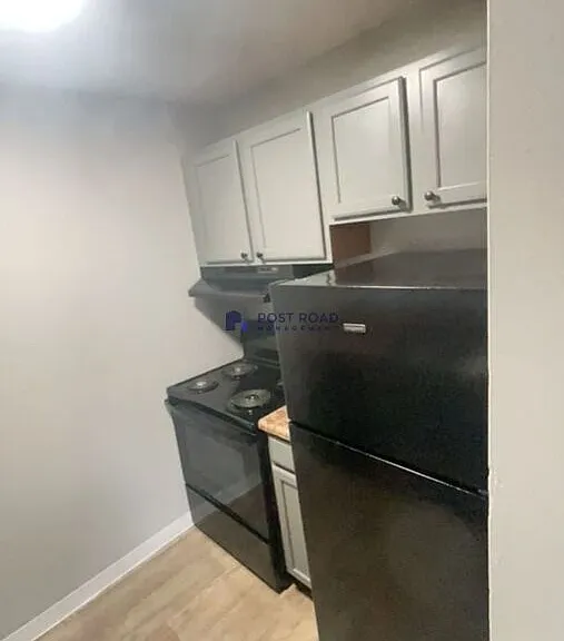 501 W 27th St S #201 — Photo 9
