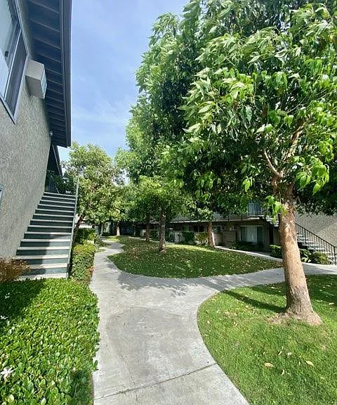 Woodruff Village — Photo 15