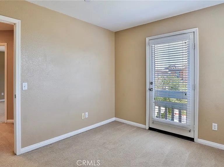 1765 Yvonne Ct — Photo 36