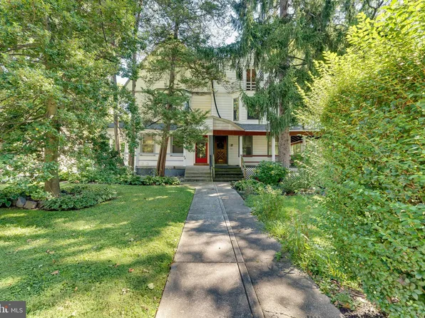 99 S Lansdowne Ave, Lansdowne, PA 19050
