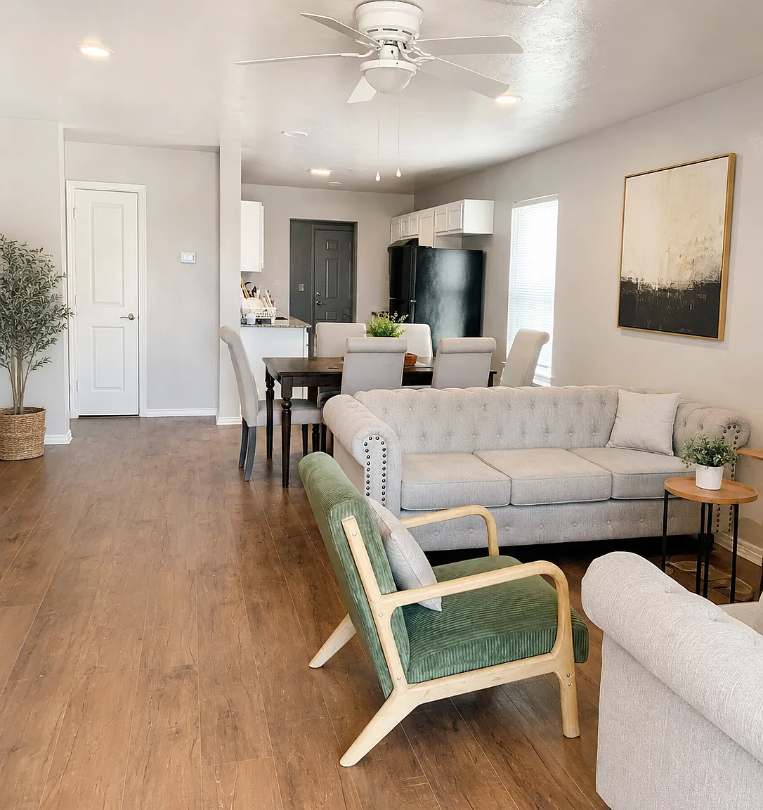 3 bed, 1228 sqft, $1,800 — Photo 2