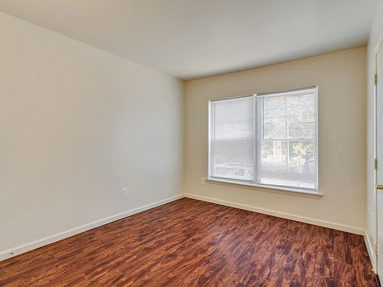 4100 Brown St — Photo 9