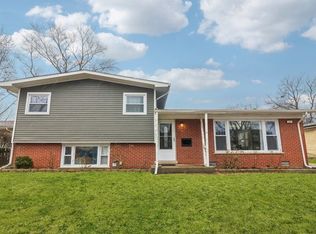 447 N Roberts Dr, Glenwood, IL 60425