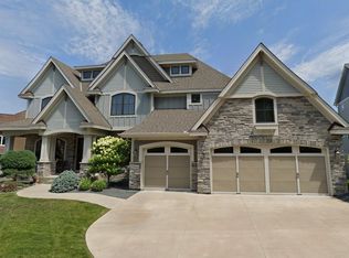 5400 Terraceview Ln N, Plymouth, MN 55446