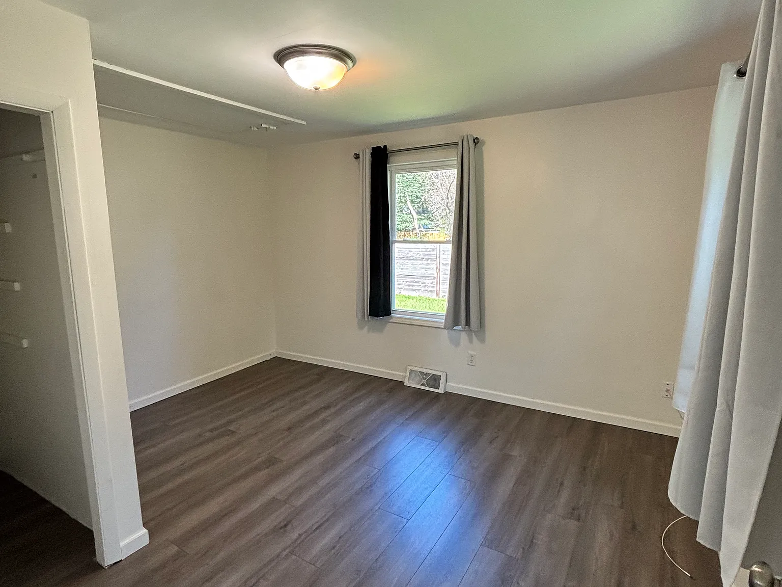 2 bed, 780 sqft, $1,500 — Photo 3