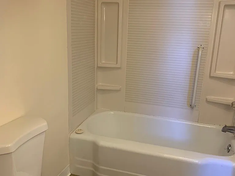 1704 West St #3 — Photo 5