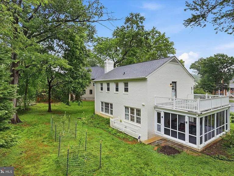 108 Oakmont Ct NE — Photo 30