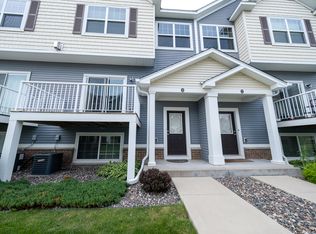 9585 Madison Dr APT 2, Chanhassen, MN 55317