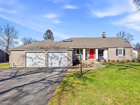2nd image of 569 Atterbury Blvd